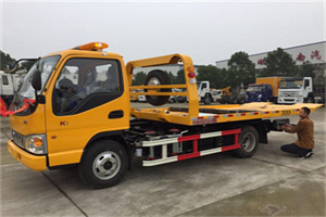 朝阳哪里有拖车服务